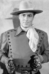 Джордж Хьюстон