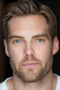 Кертис Сзарка