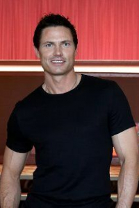 Рон Е. Скотт