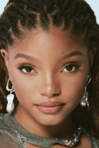 Холли Бэйли