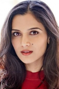 Зэния Старр